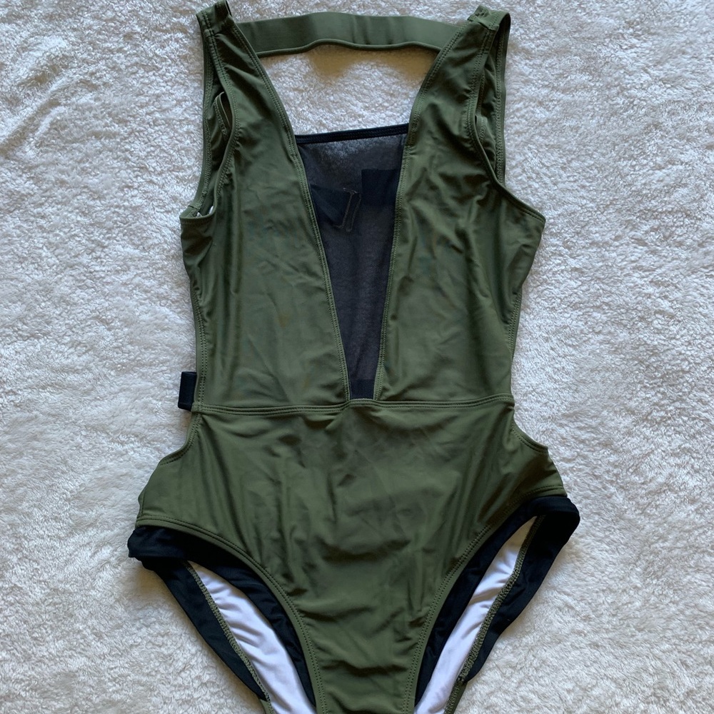 Bathing suit